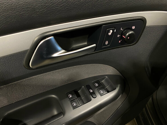 2010 Volkswagen Touran I Рестайлинг 2, серый - вид 16