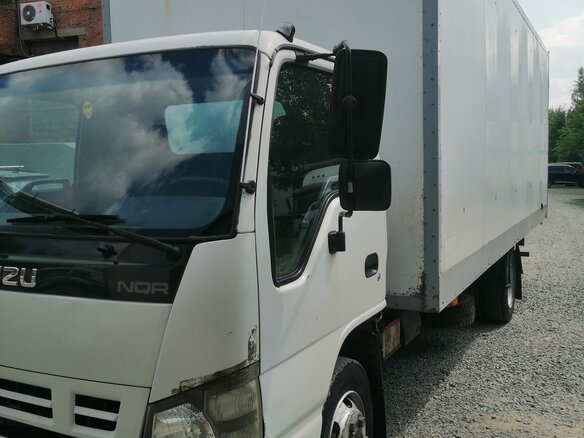 2011 Isuzu EM 5, белый, 1000000 рублей - вид 2