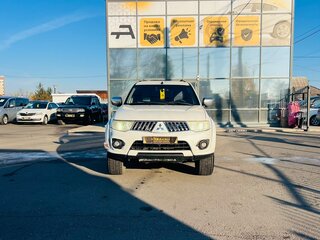 2015 Mitsubishi Pajero Sport II Рестайлинг, белый, 1999000 рублей, вид 3