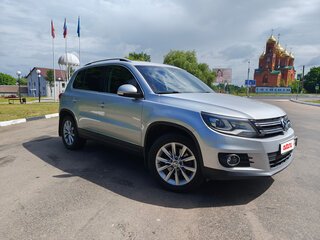 2012 Volkswagen Tiguan I Рестайлинг, серебристый, 1400000 рублей, вид 1