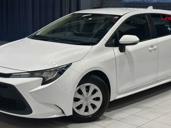 2019 Toyota Corolla XII (E210), белый, 1707000 рублей - вид 1
