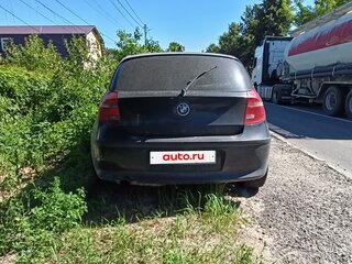 2009 BMW 1 серии 116i I (E81/E82/E87/E88) Рестайлинг, чёрный, 1000000 рублей, вид 3