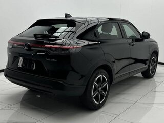 2023 Honda Vezel II, чёрный, 2400000 рублей, вид 3