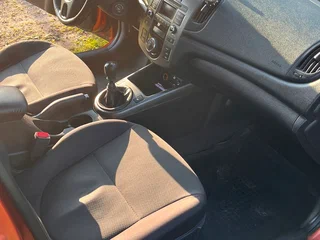 2009 Kia Cerato 5-speed II, оранжевый, 470000 рублей, вид 3