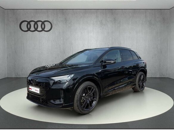 2026 Audi Q4 e-tron I Рестайлинг, чёрный, 7120000 рублей