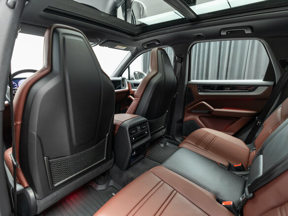 2023 Porsche Cayenne III Рестайлинг, серый, 12890000 рублей - вид 28