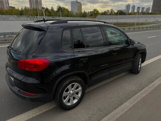 2015 Volkswagen Tiguan Euro 6 I Рестайлинг, чёрный, 1299000 рублей, вид 2