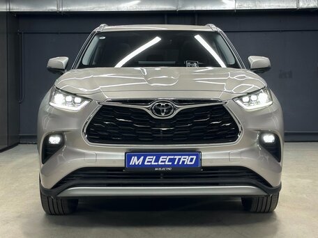 2025 Toyota Highlander IV (XU70), серебристый, 5190000 рублей, вид 2