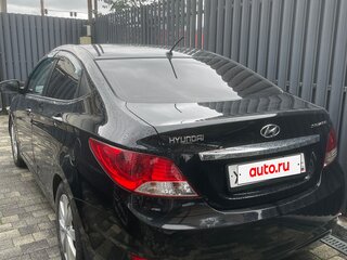 2013 Hyundai Solaris I, чёрный, 850000 рублей, вид 4