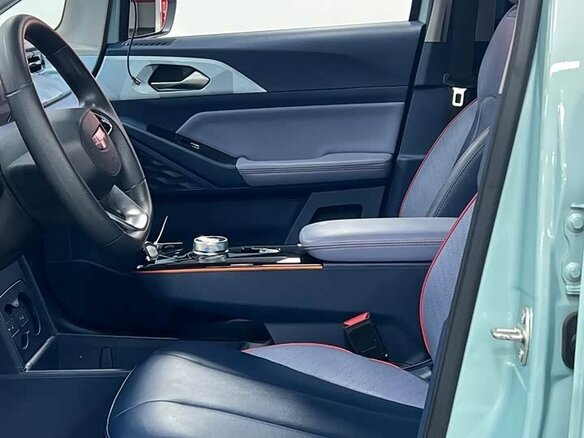 2025 Geely Geometry E 39.4 kWh, чёрный, 1299000 рублей - вид 7