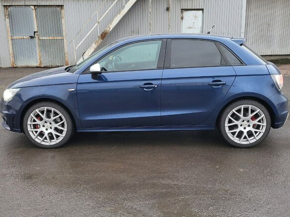 2012 Audi A1 I (8X), синий, 1250000 рублей - вид 3
