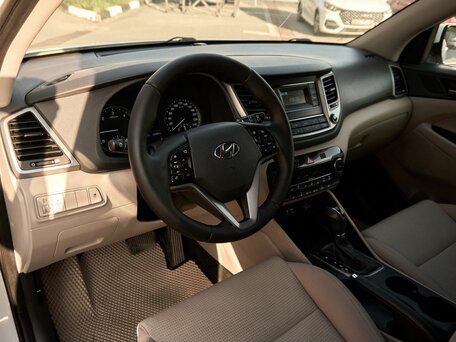 2017 Hyundai Tucson III, белый, 1844000 рублей, вид 5