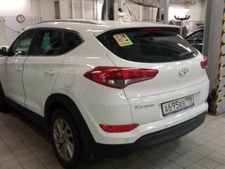 2017 Hyundai Tucson III, белый, 2008500 рублей, вид 3