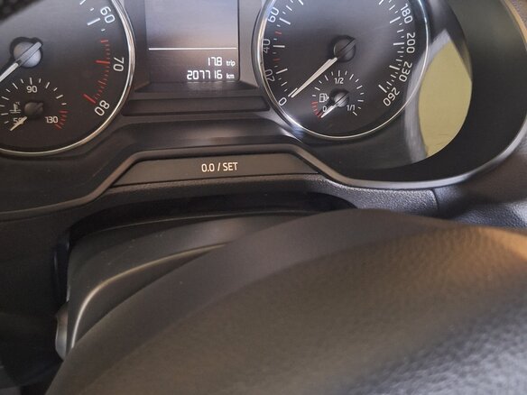 2014 Skoda Octavia III (A7), белый, 1230000 рублей - вид 17