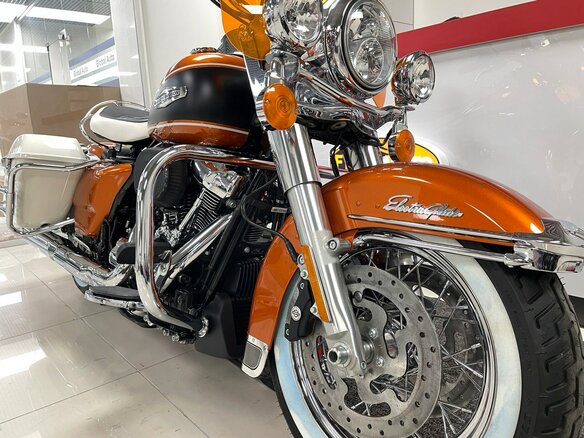 2023 Harley-Davidson Electra Glide, оранжевый, 3790000 рублей - вид 26