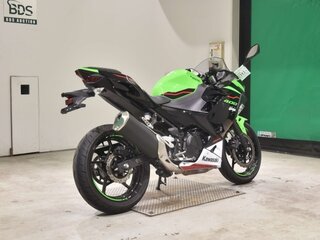 2024 Kawasaki Ninja 400, зелёный, 570000 рублей, вид 5