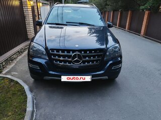 2011 Mercedes-Benz M-Класс 300 II (W164) Рестайлинг, синий, 1900000 рублей, вид 1