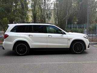 2016 Mercedes-Benz GLS 500 I (X166), белый, 4000000 рублей, вид 4