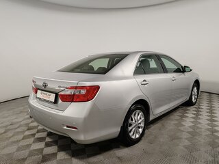 2014 Toyota Camry VII (XV50), серебристый, 1899000 рублей, вид 5