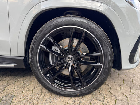 2026 Mercedes-Benz GLS 450 d II (X167) Рестайлинг, серый, 17900000 рублей, вид 4