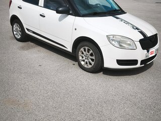 2008 Skoda Fabia II, белый, 350000 рублей, вид 2