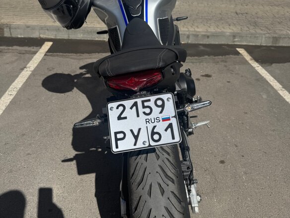 2022 Yamaha MT-09 (FZ-09), серебристый, 1250000 рублей - вид 1