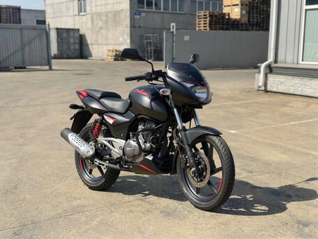 2026 Bajaj Pulsar 180, чёрный, 163500 рублей, вид 1