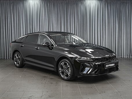 Kia K5 III