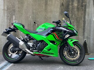 2025 Kawasaki Ninja 400, зелёный, 630000 рублей, вид 1