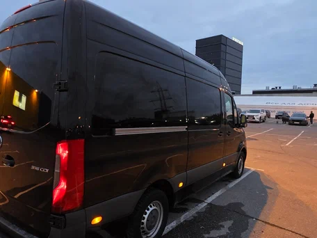 2019 Mercedes-Benz Sprinter, чёрный, 4399999 рублей, вид 3