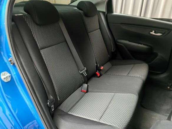 2018 Kia Rio IV, синий, 1325000 рублей - вид 9