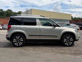 2015 Skoda Yeti I Рестайлинг, серебристый, 1110000 рублей, вид 4