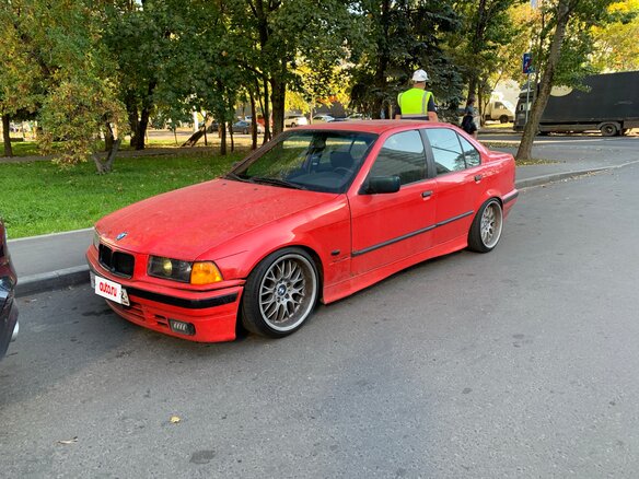 1995 BMW 3 серии 316i III (E36), красный - вид 1