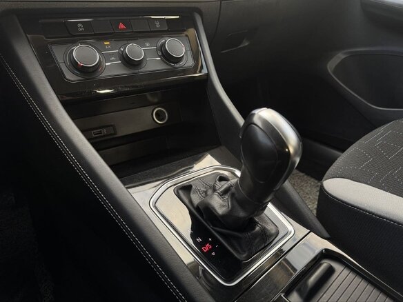 2022 Jetta VS5 I Рестайлинг, белый, 1450000 рублей - вид 4