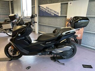 2023 BMW C 400 GT, чёрный, 799000 рублей, вид 1