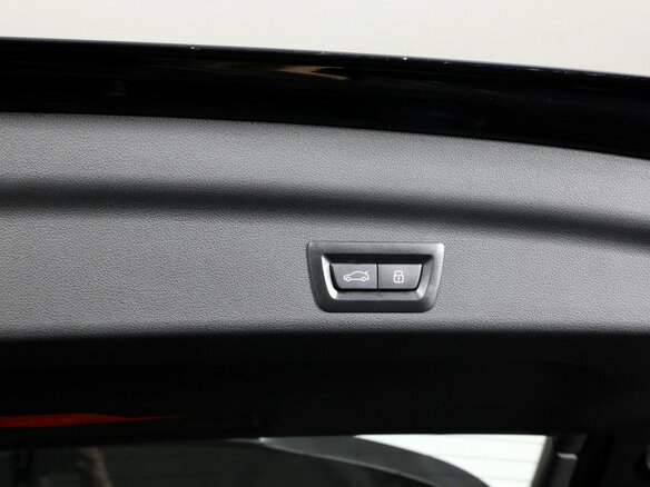 2026 BMW X1 Long 25Li xDrive III (U11/U12), чёрный, 5730000 рублей - вид 32