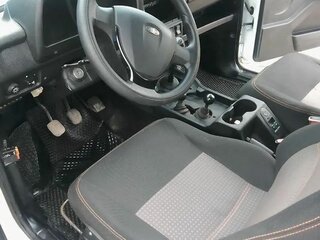 2010 Lada (ВАЗ) 2121 (4x4) I Рестайлинг, белый, 465000 рублей, вид 5