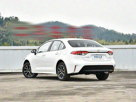 2025 Toyota Levin XII (E210) Рестайлинг, белый, 2250000 рублей, вид 3