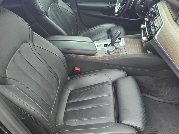 2019 BMW 5 серии 530i xDrive VII (G30/G31/G38), серый, 3750000 рублей - вид 25