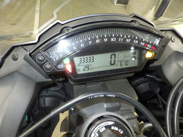 2012 Kawasaki ZX-10R Ninja, чёрный, 977000 рублей - вид 6
