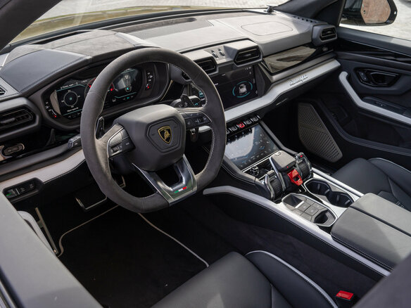 2025 Lamborghini Urus SE I Рестайлинг, зелёный, 38790000 рублей - вид 17