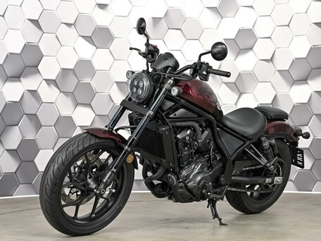 2022 Honda CMX 1100 Rebel, красный, 999000 рублей, вид 2