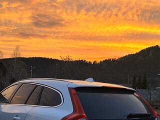 2013 Volvo V60 I Рестайлинг, белый, 1300000 рублей, вид 1