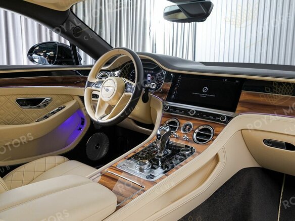 2018 Bentley Continental GT III, чёрный, 12490000 рублей - вид 9