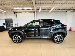 2022 Toyota Yaris Cross I, чёрный, 2279000 рублей, вид 3