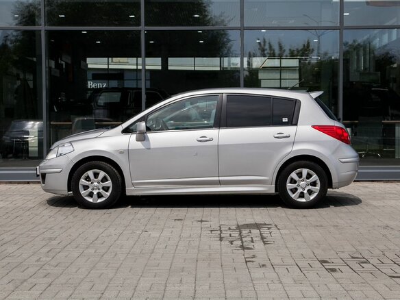 2013 Nissan Tiida I Рестайлинг, серебристый - вид 6