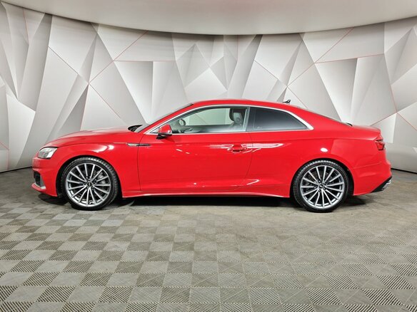 2021 Audi A5 45 TFSI II (F5) Рестайлинг, красный, 4390000 рублей - вид 4