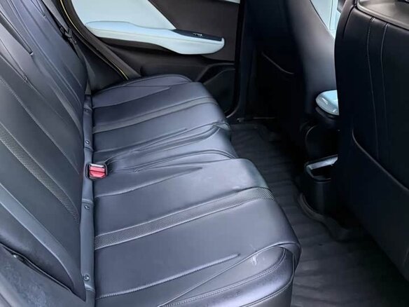2024 BYD Seagull 38.88 kWh I, жёлтый, 1360000 рублей - вид 12