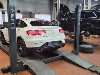 2019 Mercedes-Benz GLC Coupe 300 I (C253), белый, 4950000 рублей, вид 5