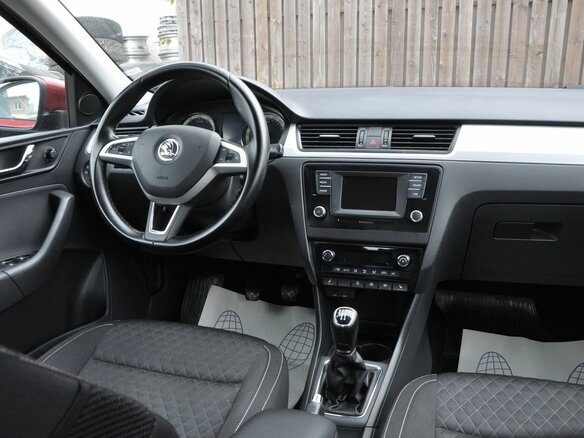 2016 Skoda Rapid I, красный, 980000 рублей - вид 13